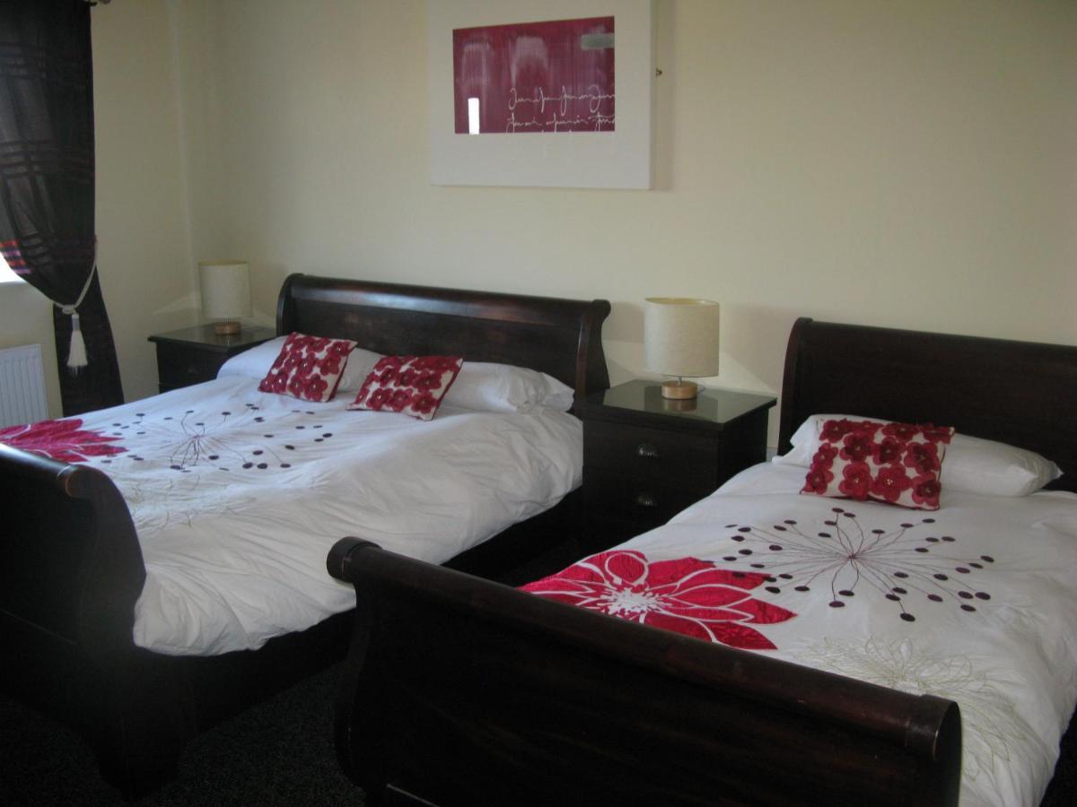 Laragh House B&B Κίλκενι Δωμάτιο φωτογραφία
