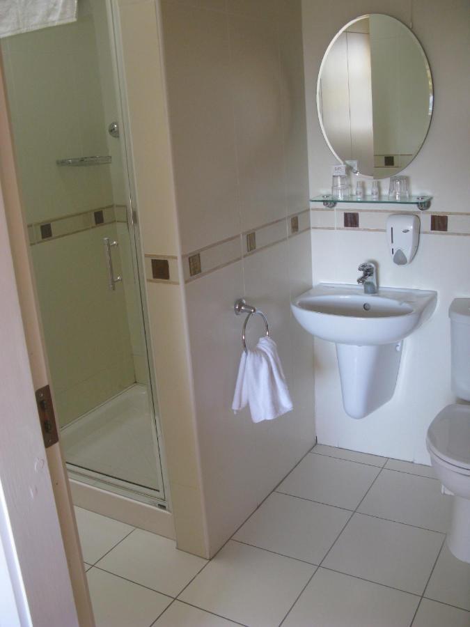 Laragh House B&B Κίλκενι Δωμάτιο φωτογραφία