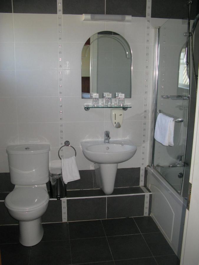 Laragh House B&B Κίλκενι Δωμάτιο φωτογραφία