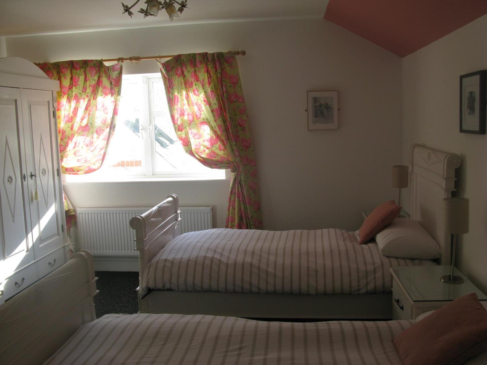 Laragh House B&B Κίλκενι Δωμάτιο φωτογραφία